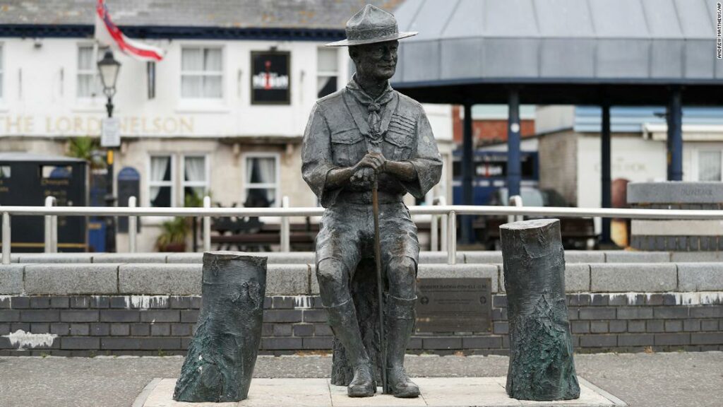 Robert Baden-Powell: The UK Council removes the statue of the Boy Scout founder