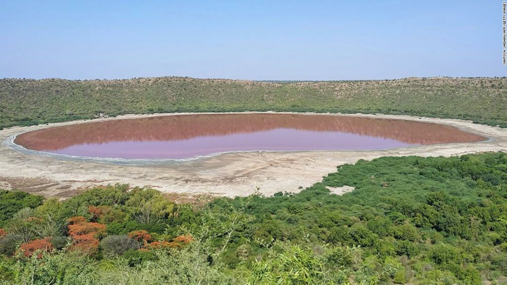 Lunar Lake: A 50,000 year old lake in India has just turned pink and experts don't know the exact reason